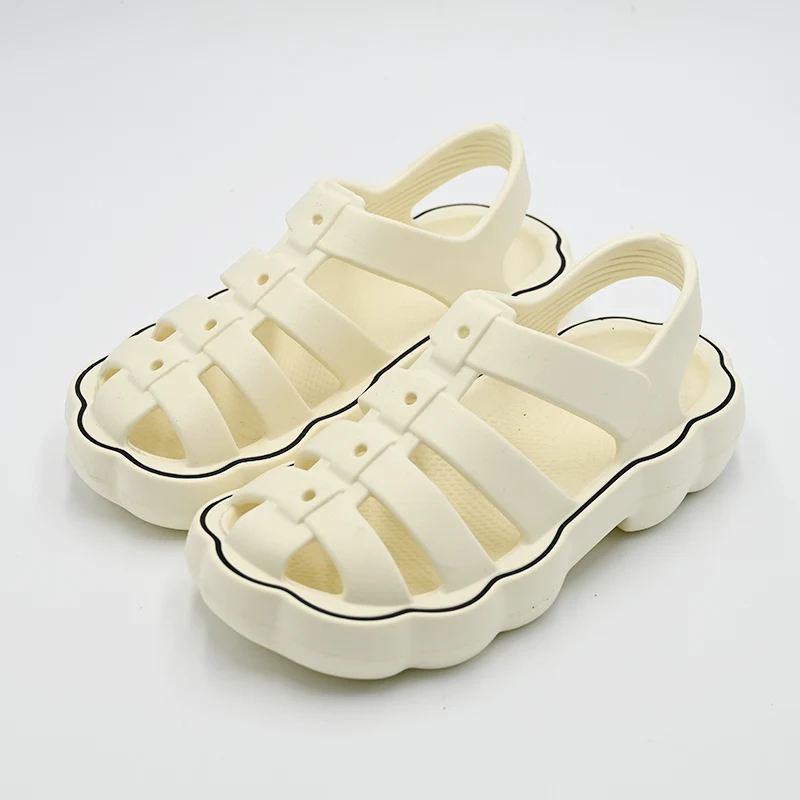 Hvorfor er romerske hjemmesko ved at blive den fodtøjstrend, alle taler om?